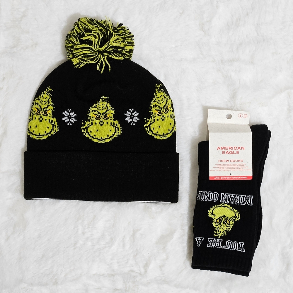 BUNDLE American Eagle Grinch Hat Beanie Knit Pom & Crew Socks 1 Pair Christmas
